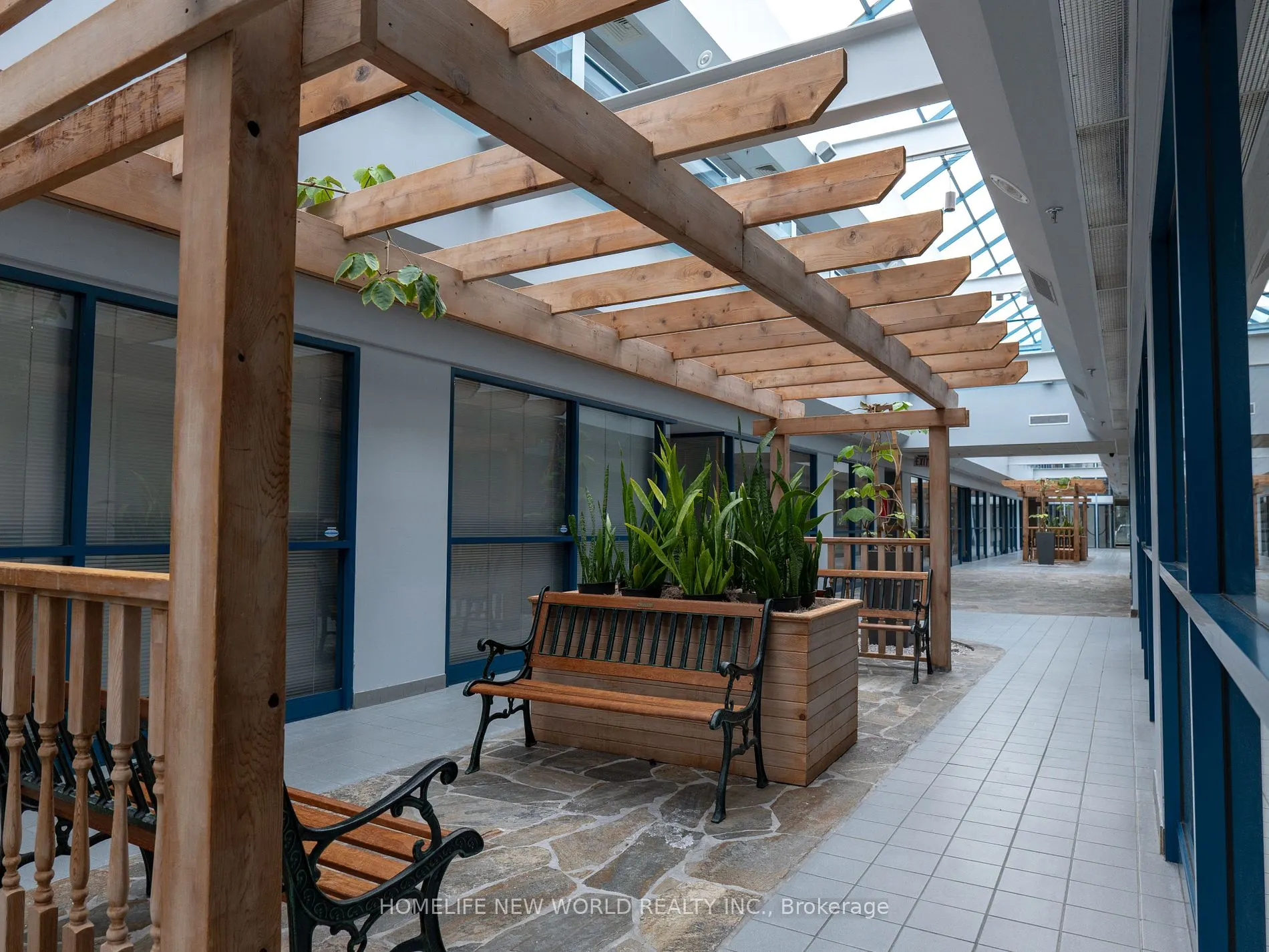8901 Woodbine Avenue, #100