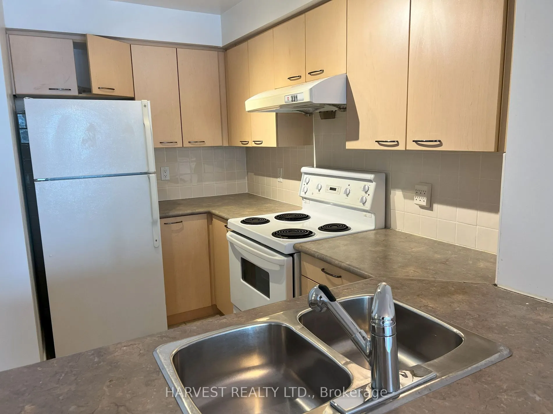 62 Suncrest Boulevard, #322
