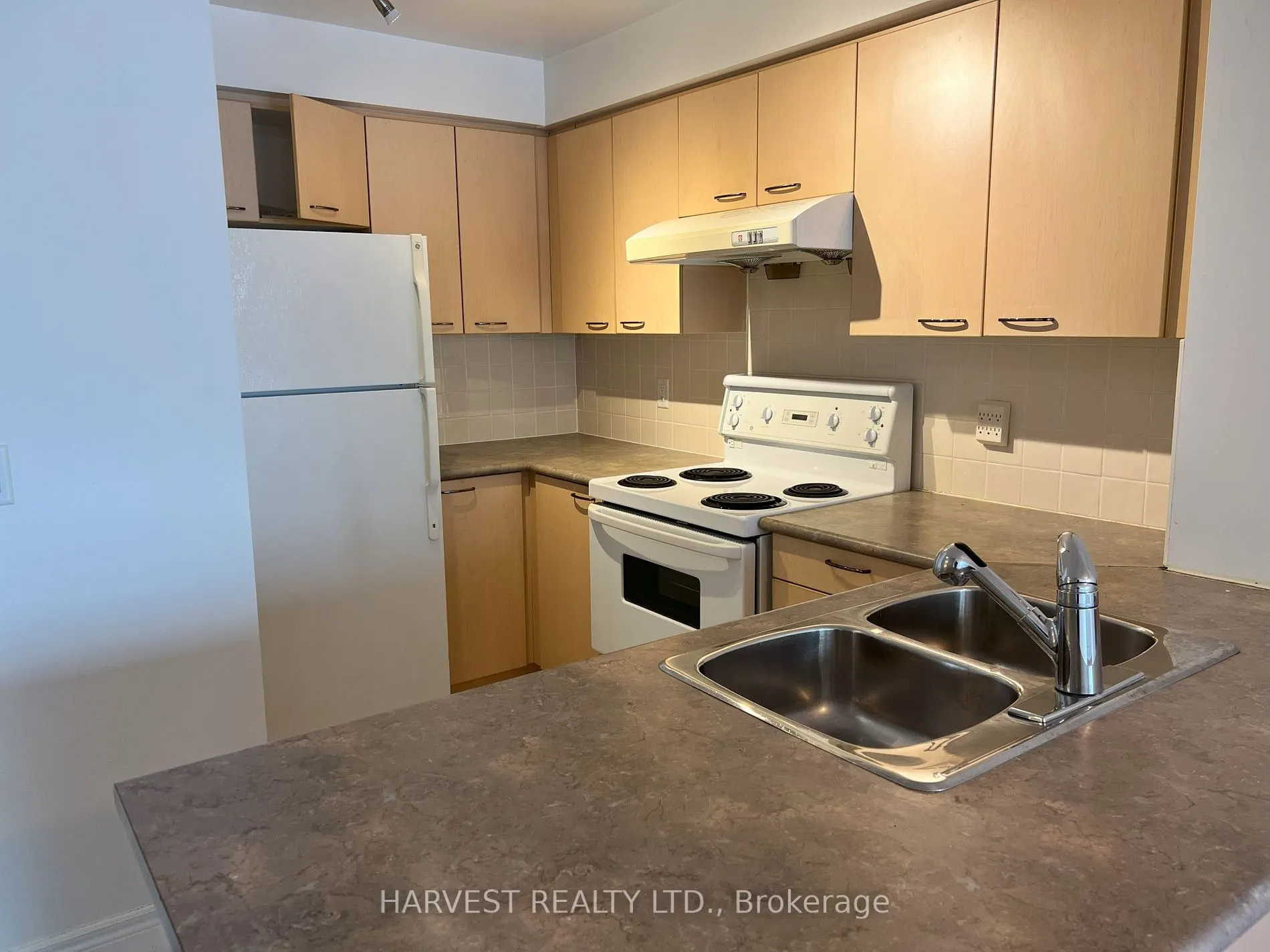 62 Suncrest Boulevard, #322
