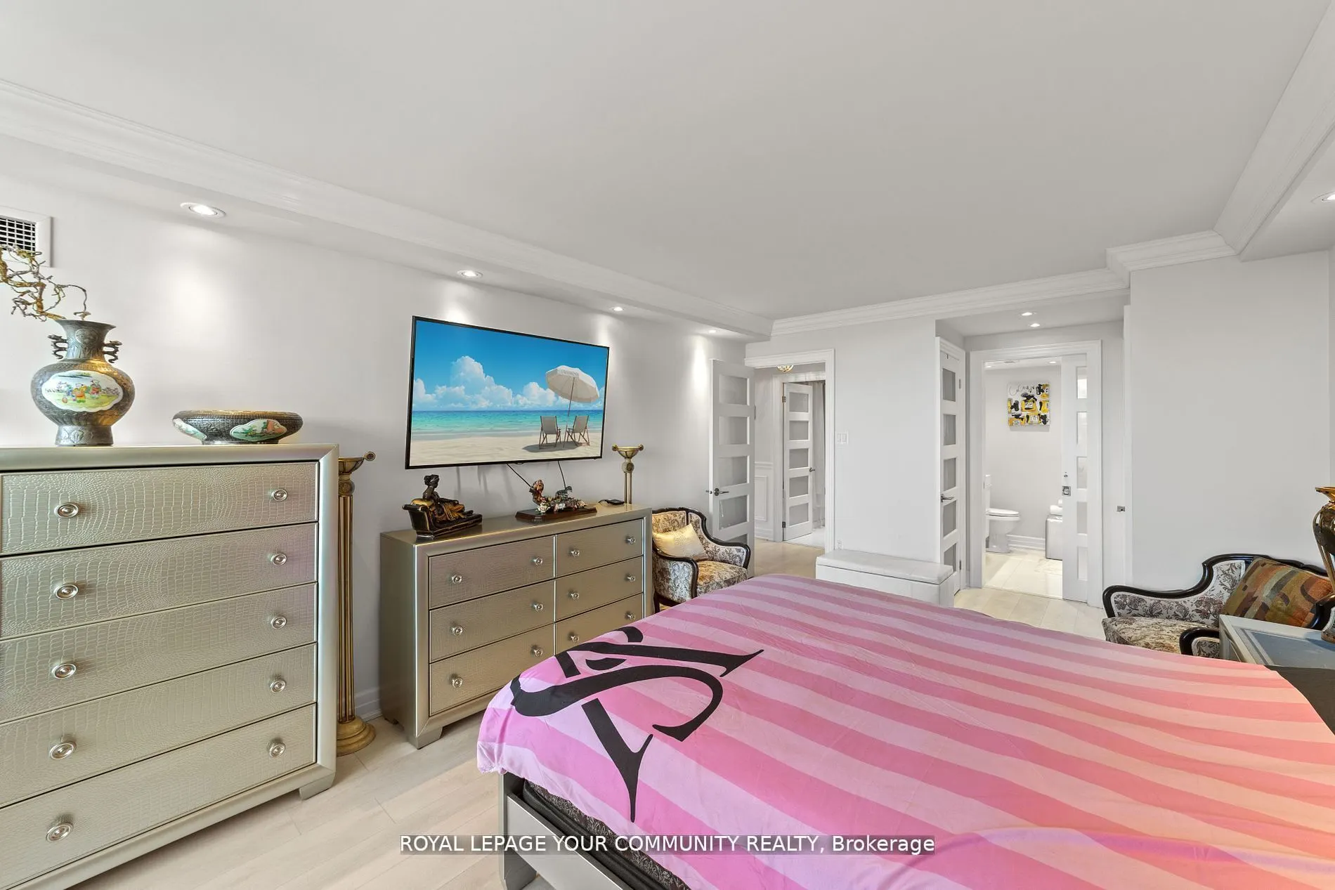 7420 Bathurst Street, #503