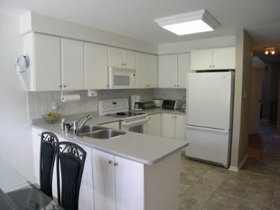 8 Millcroft Way