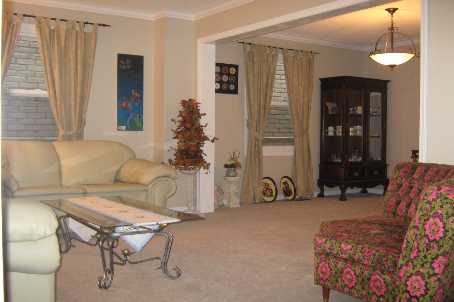 8 Millcroft Way