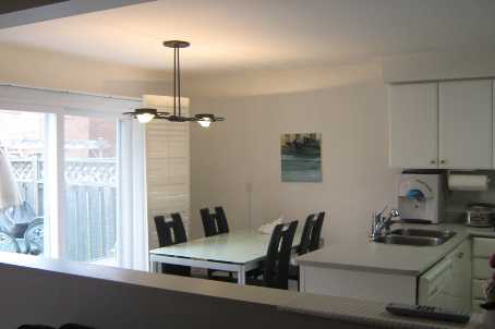8 Millcroft Way