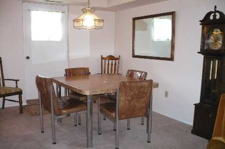 15390 Yonge St, #104