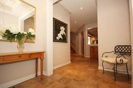 87 Serene Way