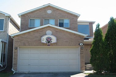 8 Millcroft Way