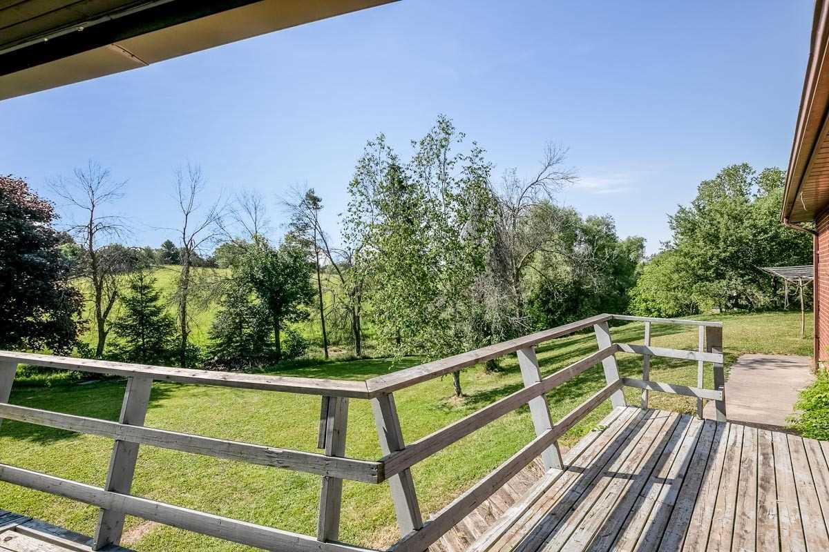 15295 11th Concession