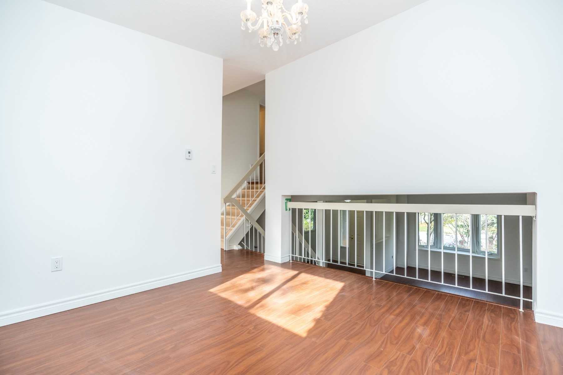 Listing N4625912 - Large Photo # 3