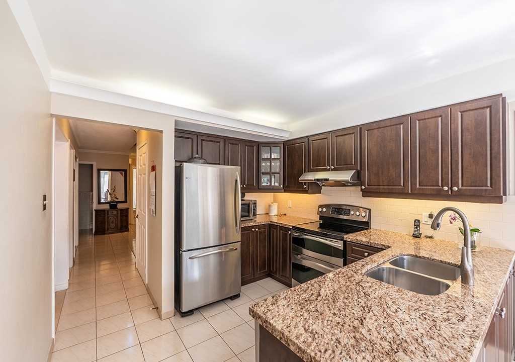 29 Hemlock Dr Mls N4644761 See This Detached House For