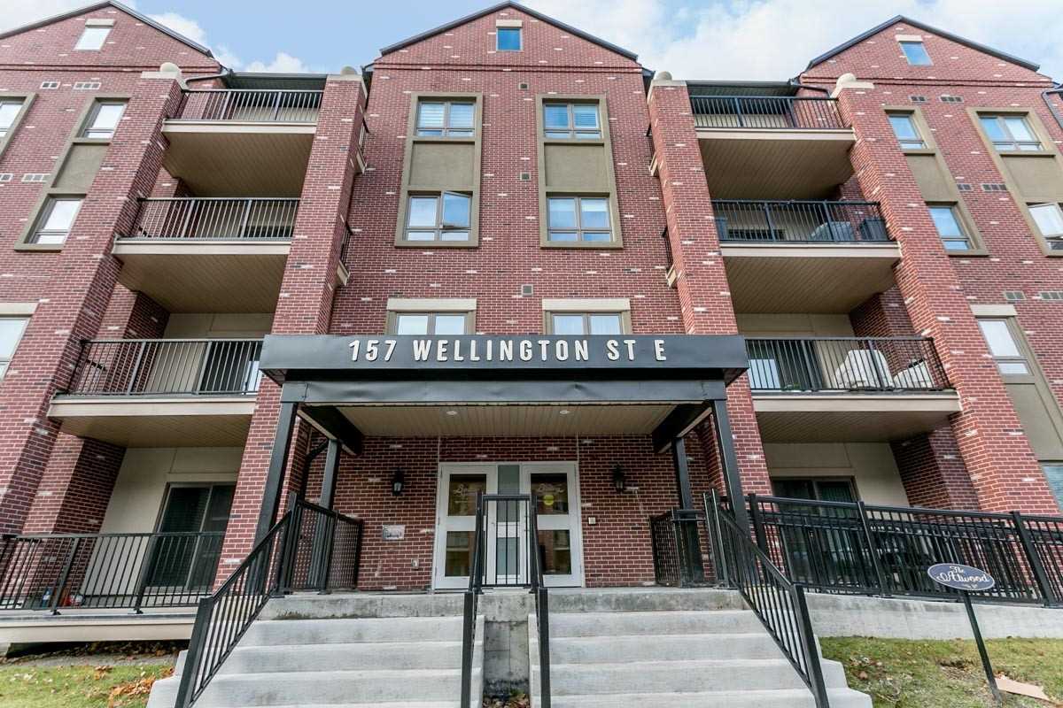 157 Wellington St E, #304