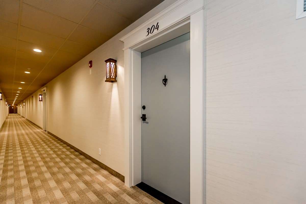 157 Wellington St E, #304