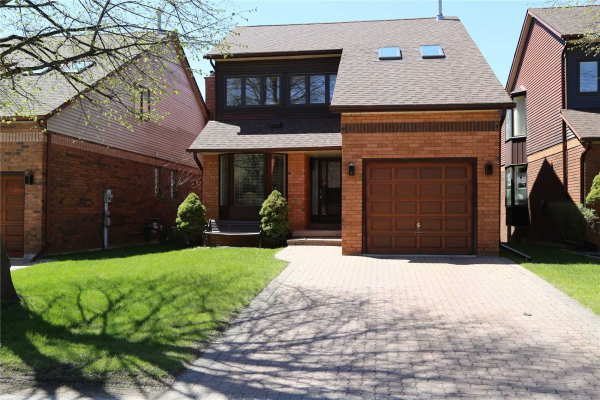 70 Riverview Rd, New Tecumseth