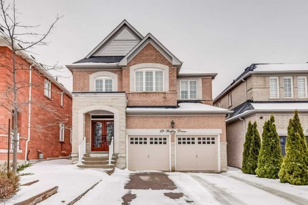19 Belfry Dr, Bradford West Gwillimbury