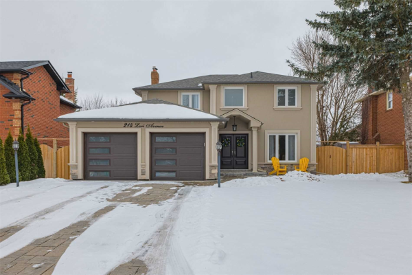 214 Lori Ave, Whitchurch-Stouffville