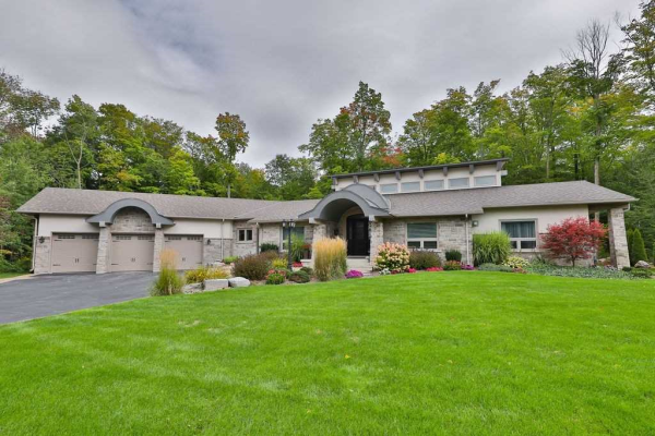 305 Colonel Wayling Blvd, East Gwillimbury