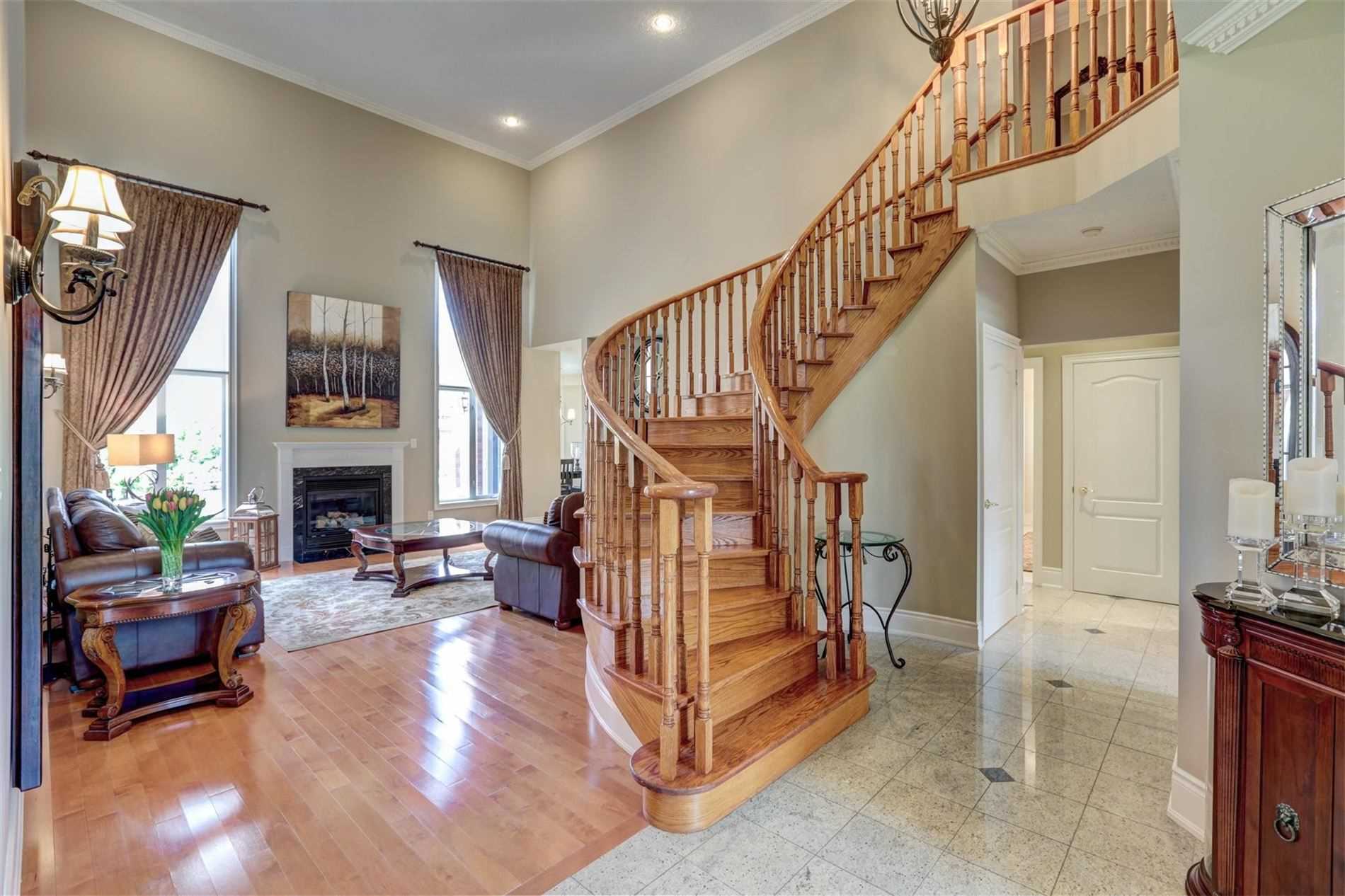 1009 Ivsbridge Blvd