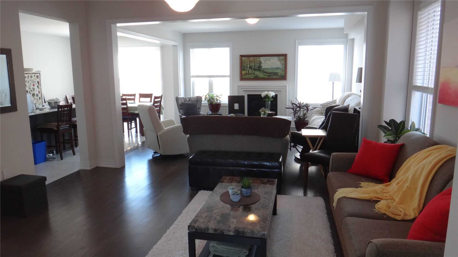 11 Robert Wilson Cres