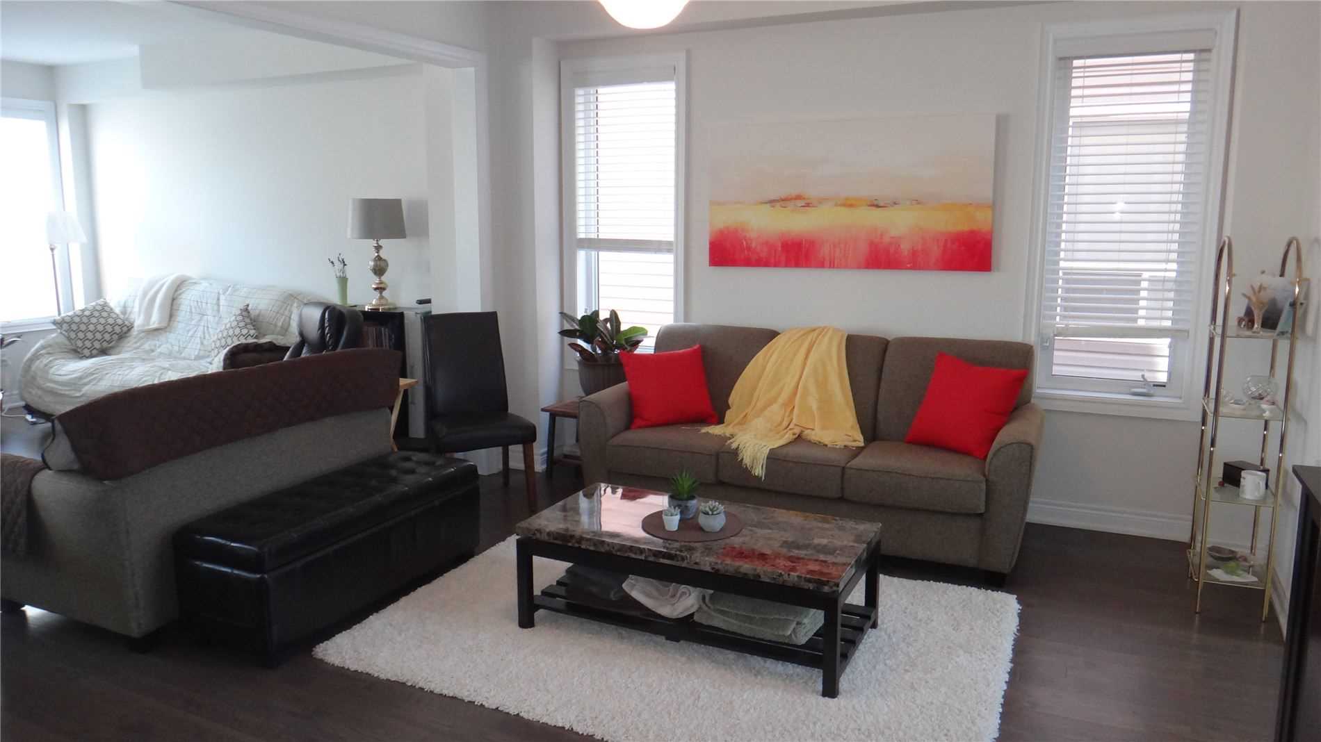 11 Robert Wilson Cres