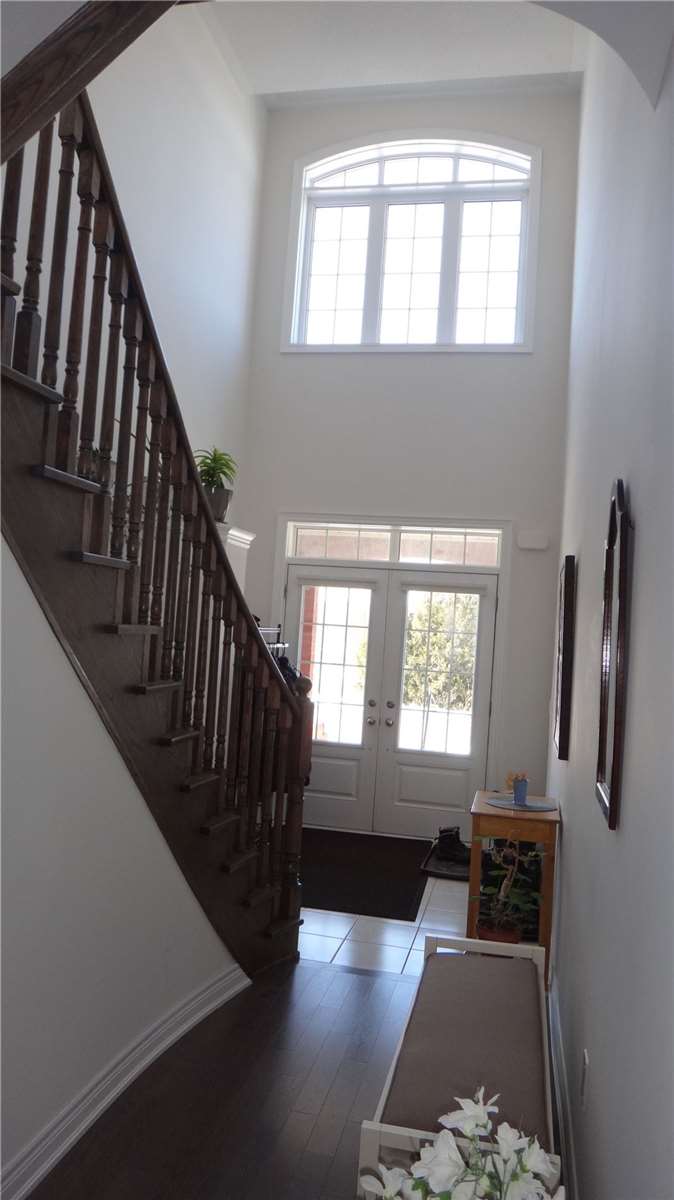 11 Robert Wilson Cres