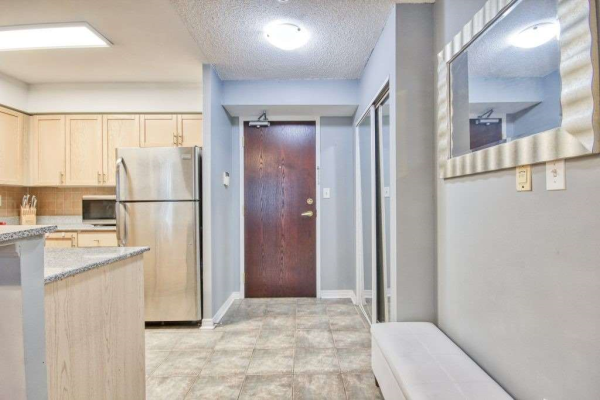 39 Oneida Cres, Richmond Hill