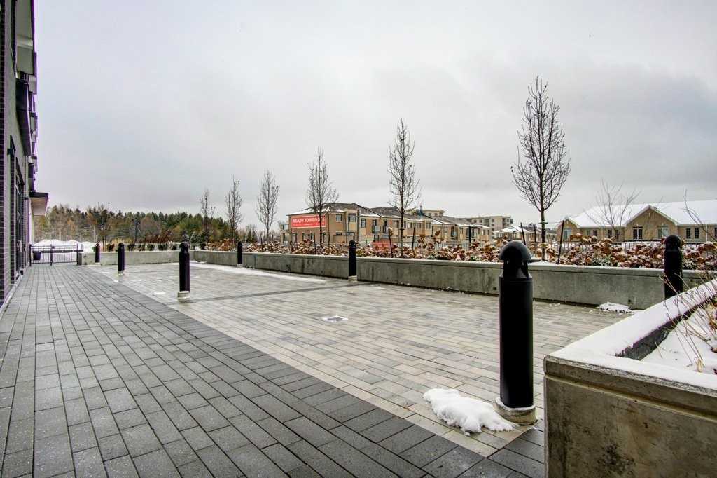 555 William Graham Dr, #422