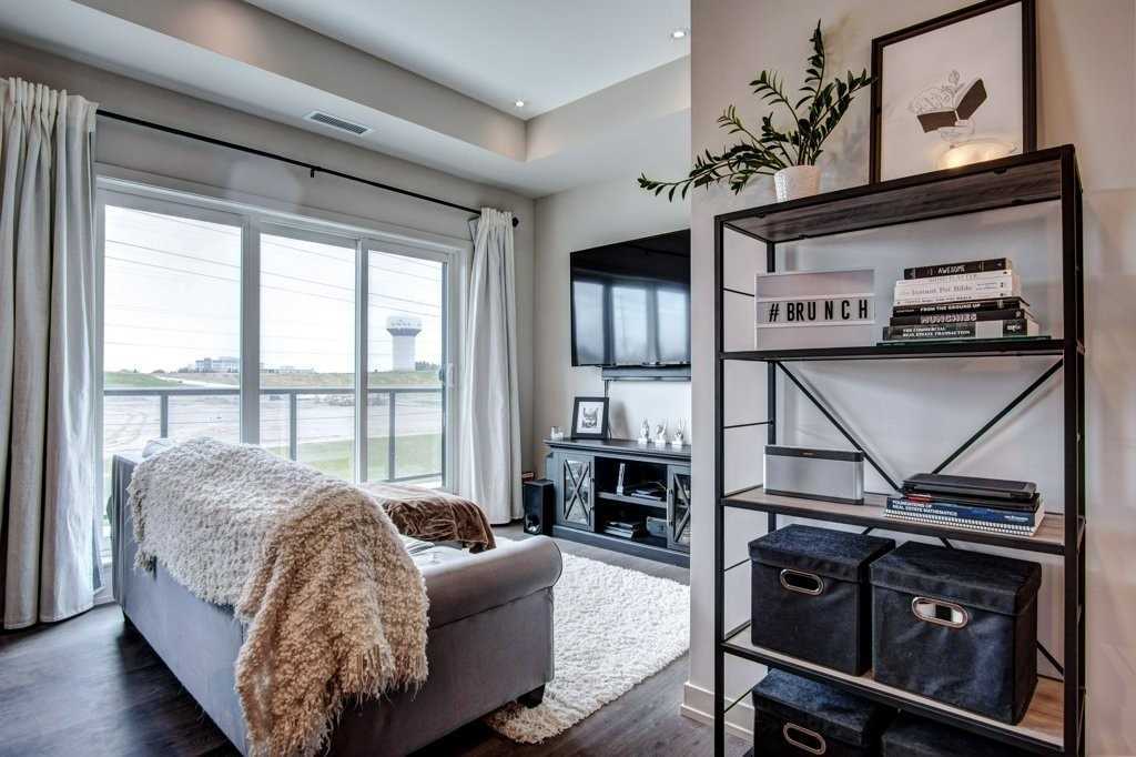 555 William Graham Dr, #422