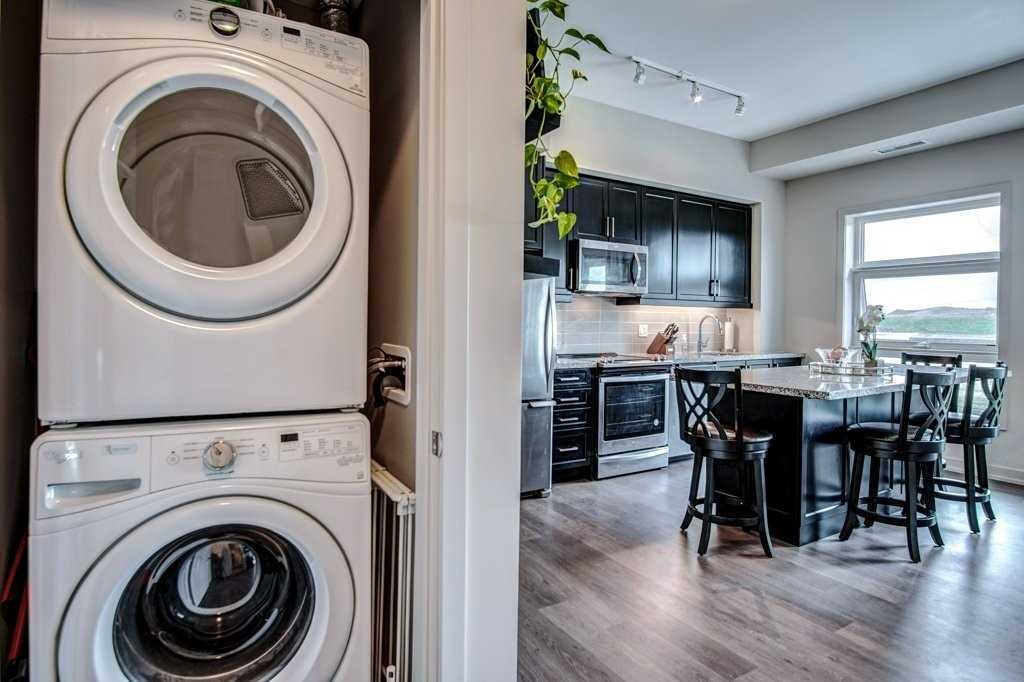 555 William Graham Dr, #422