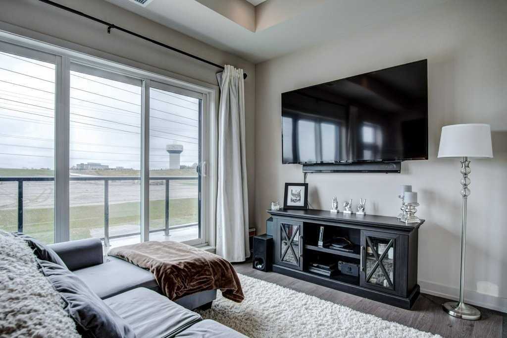 555 William Graham Dr, #422