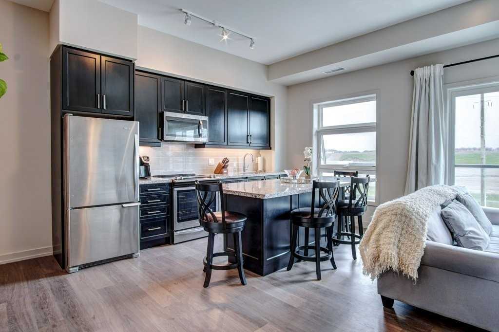 555 William Graham Dr, #422