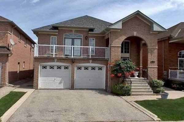 275 Forest Fountain Dr, Vaughan