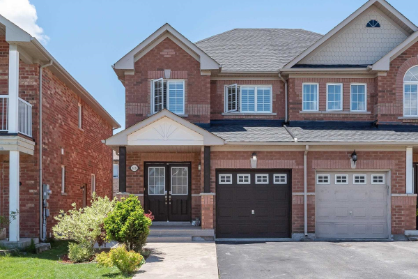 816 Sisler Ave, Newmarket