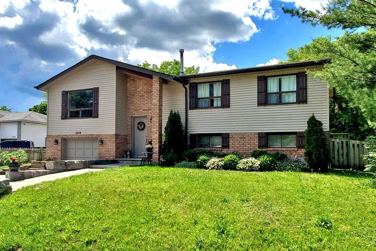 2218 Wards Lane, (MLS® N4800783) See this detached house for sale