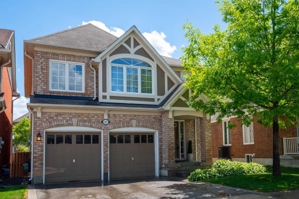 37 Fred Silvester Rd, Whitchurch-Stouffville