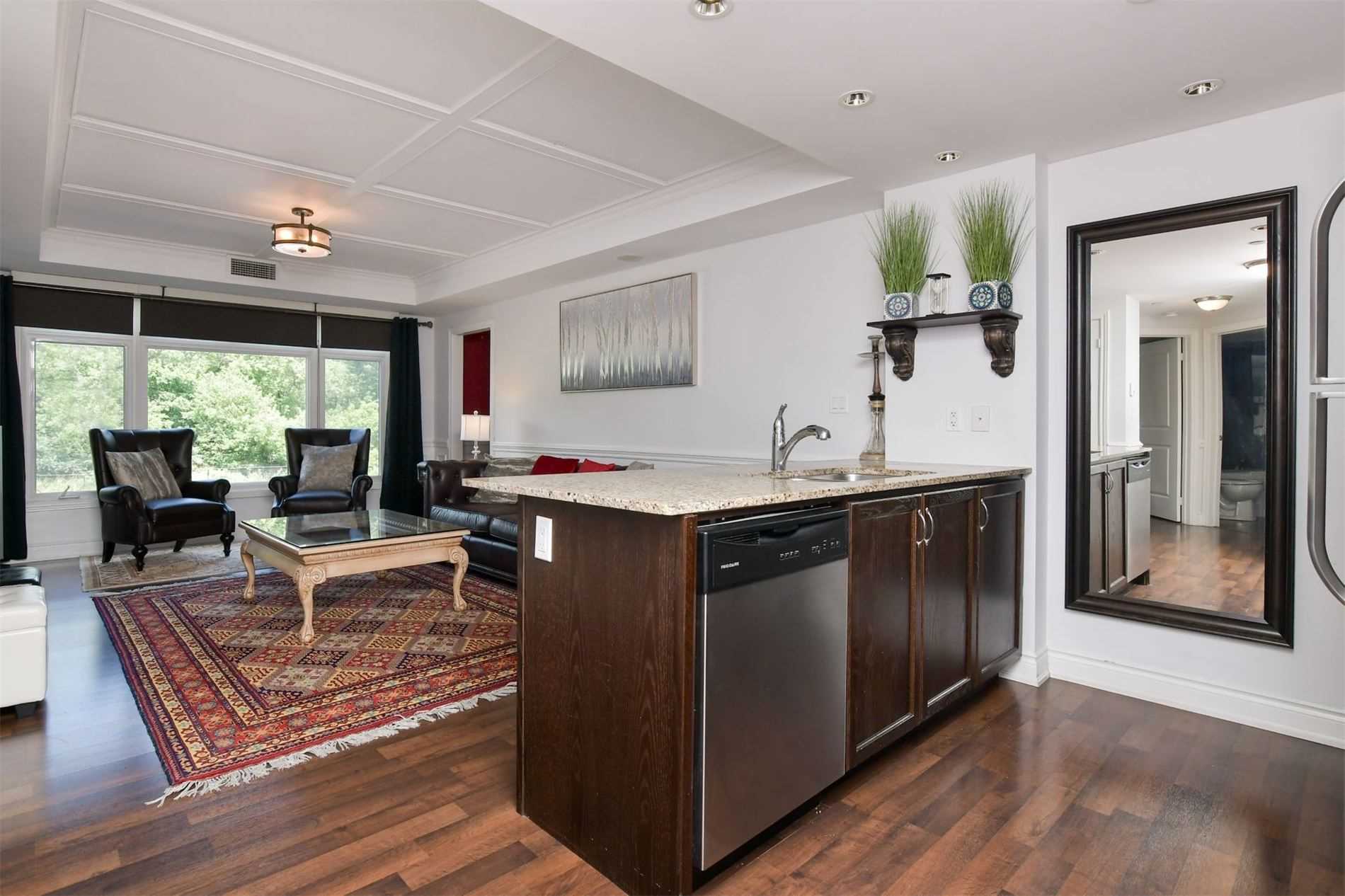 Church St (MLS® N4849153) See this condo apartment for sale in