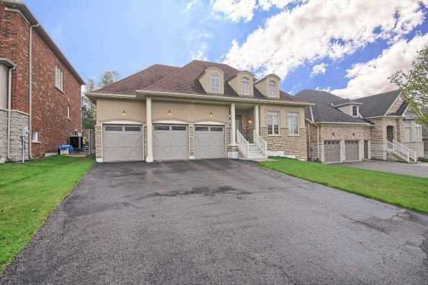 1017 Nellie Little Cres, Newmarket