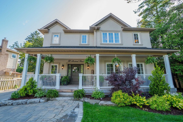 52 Montreal St, Whitchurch-Stouffville