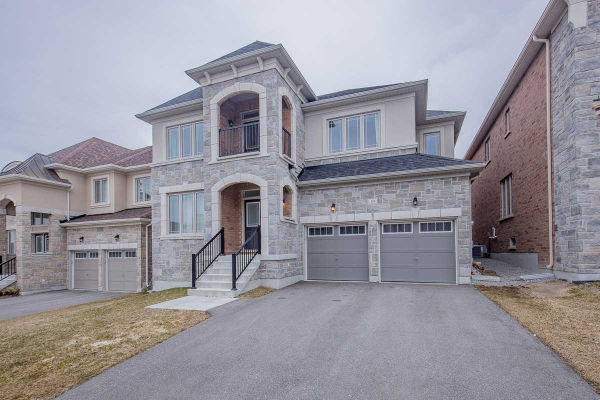 10 Ben Sinclair Ave, East Gwillimbury