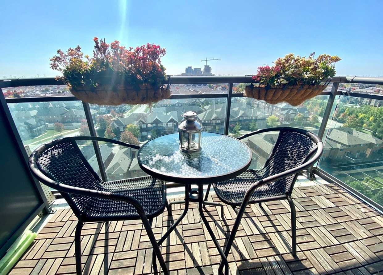 310 Red Maple Rd, #1203