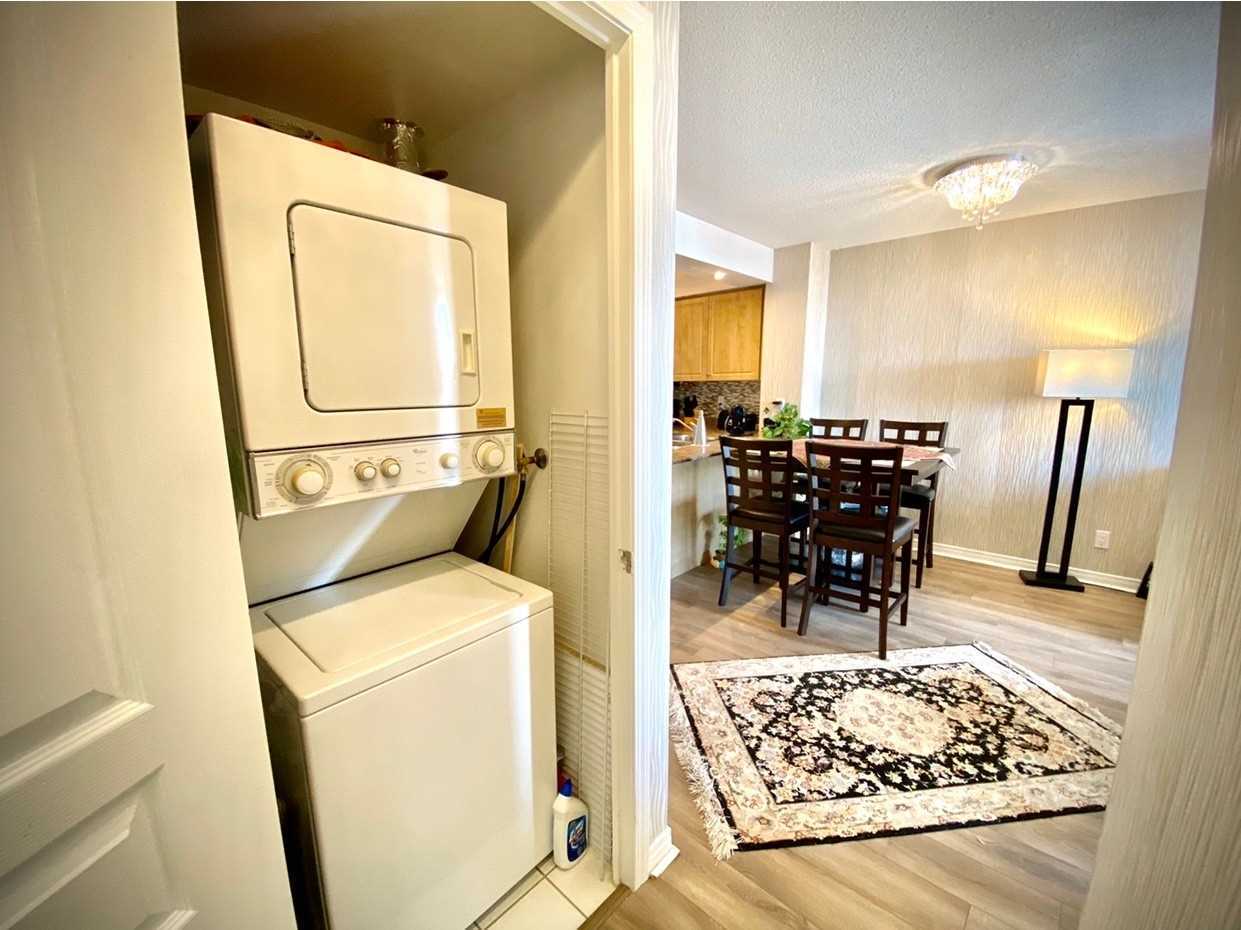 310 Red Maple Rd, #1203