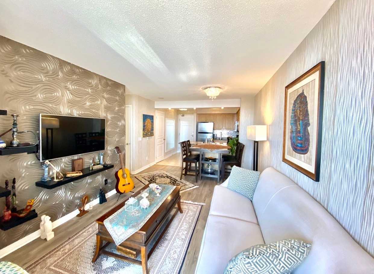 310 Red Maple Rd, #1203