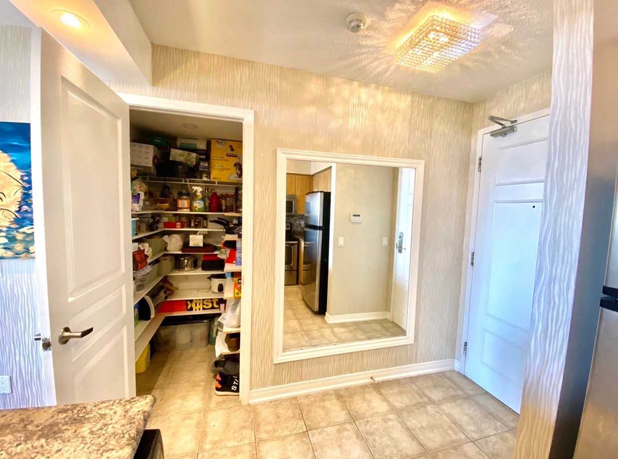 310 Red Maple Rd, #1203