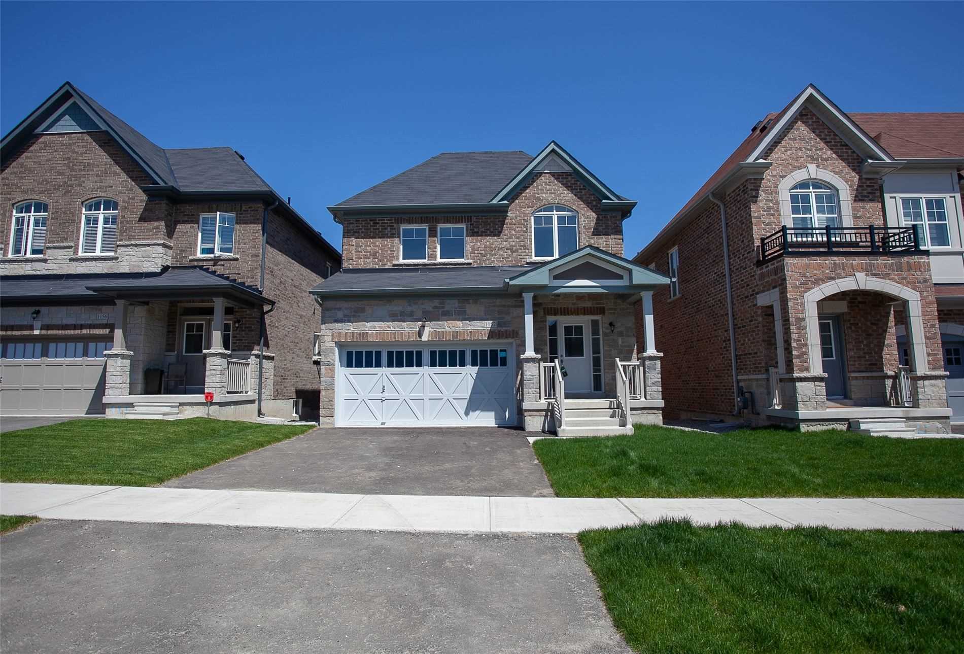 1152 Peelar Cres