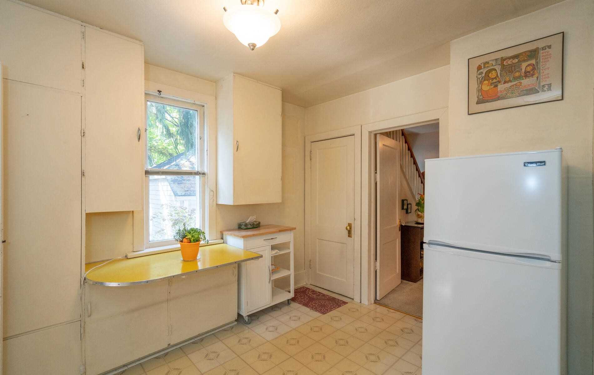33 Colborne St