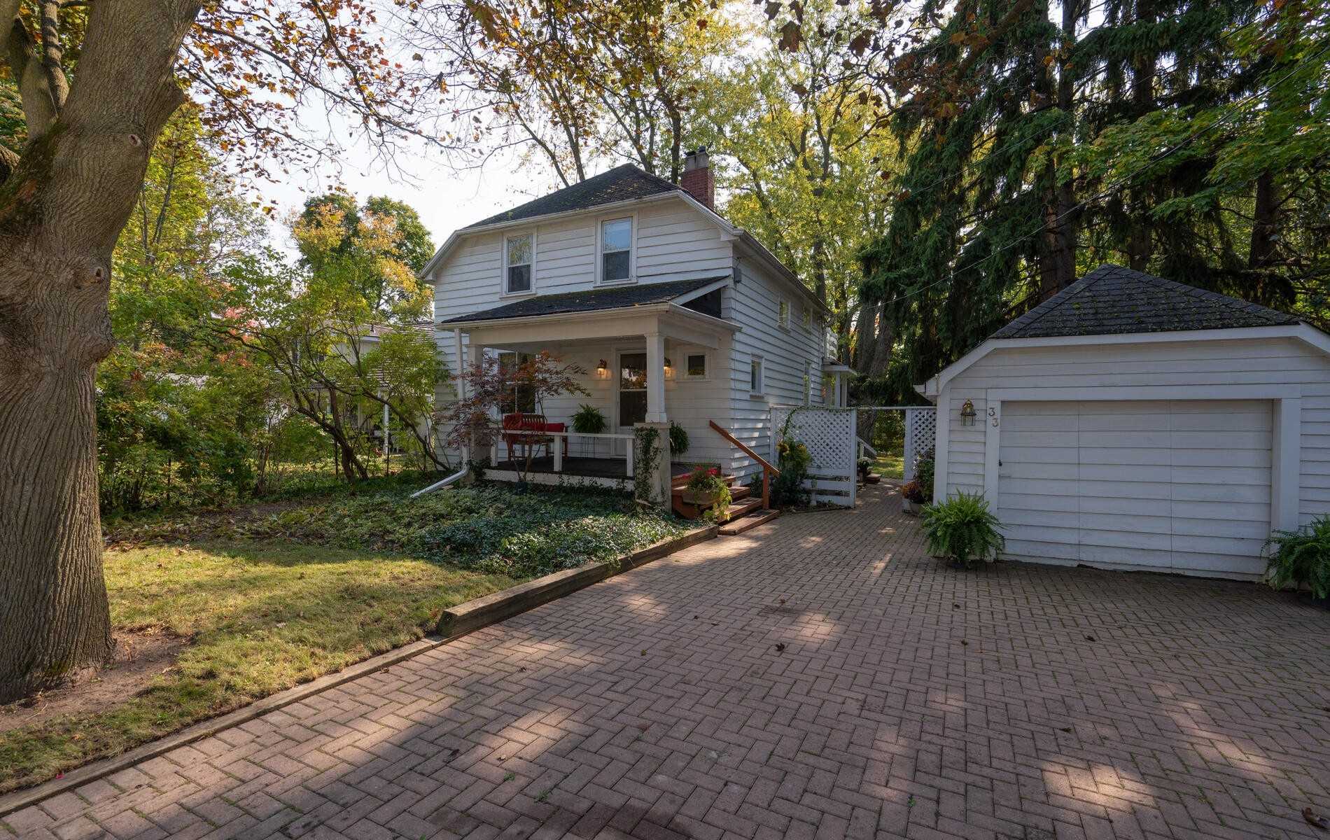 33 Colborne St