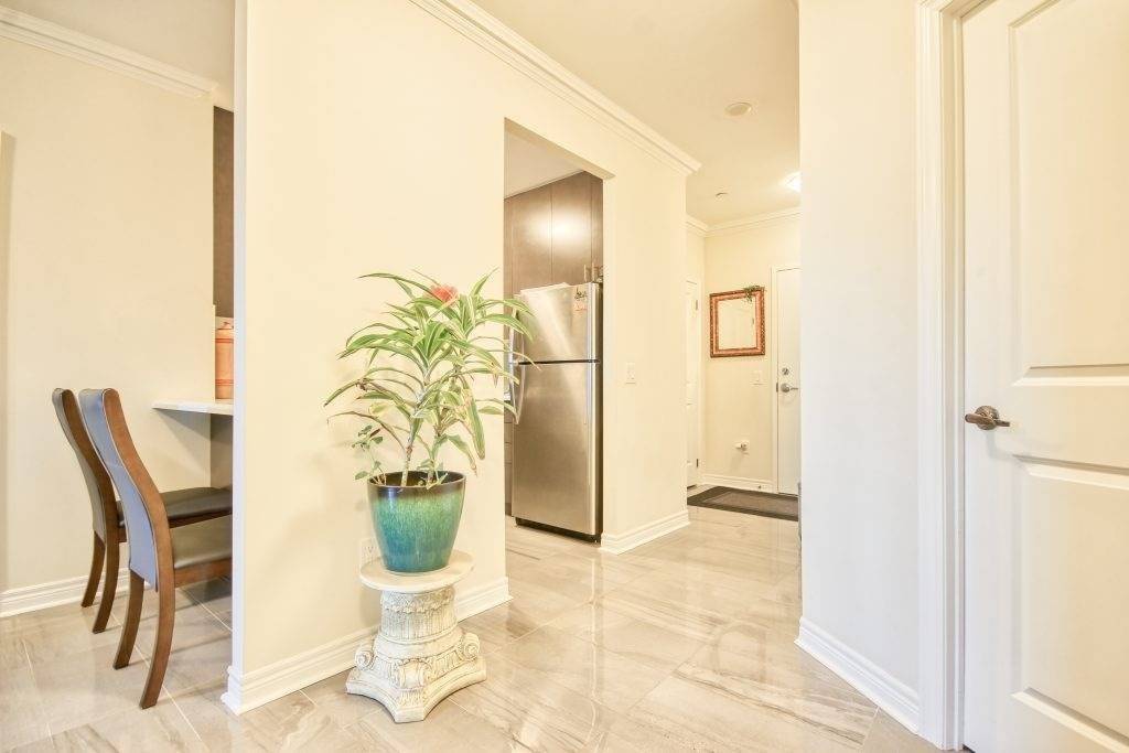 39 New Delhi Dr, #809