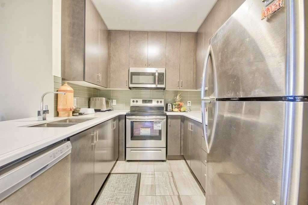 39 New Delhi Dr, #809