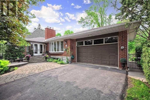 349 Sugar Maple Lane, Richmond Hill