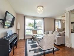 85 Aurora Heights Dr