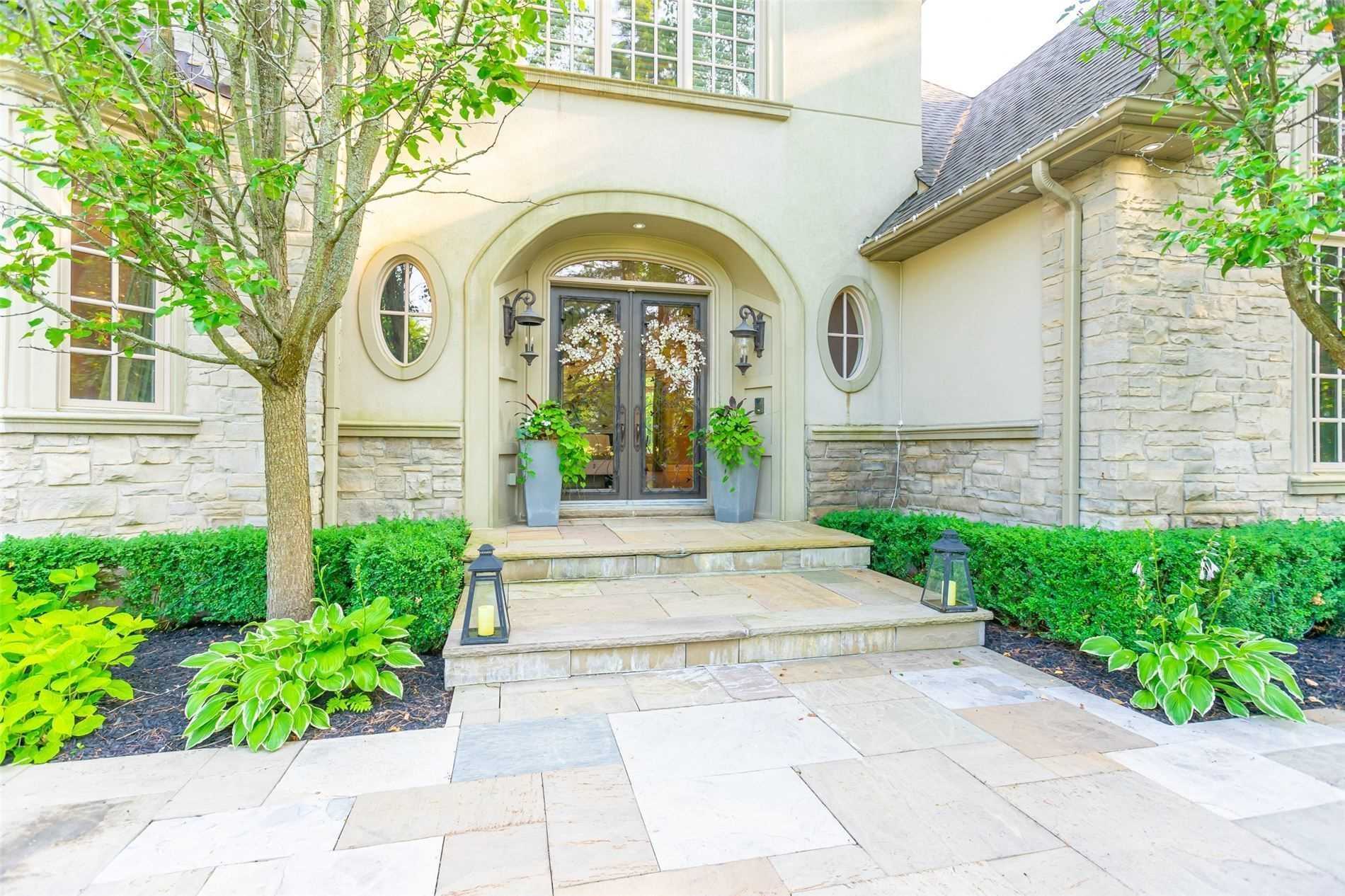 15 Earl Cook Dr