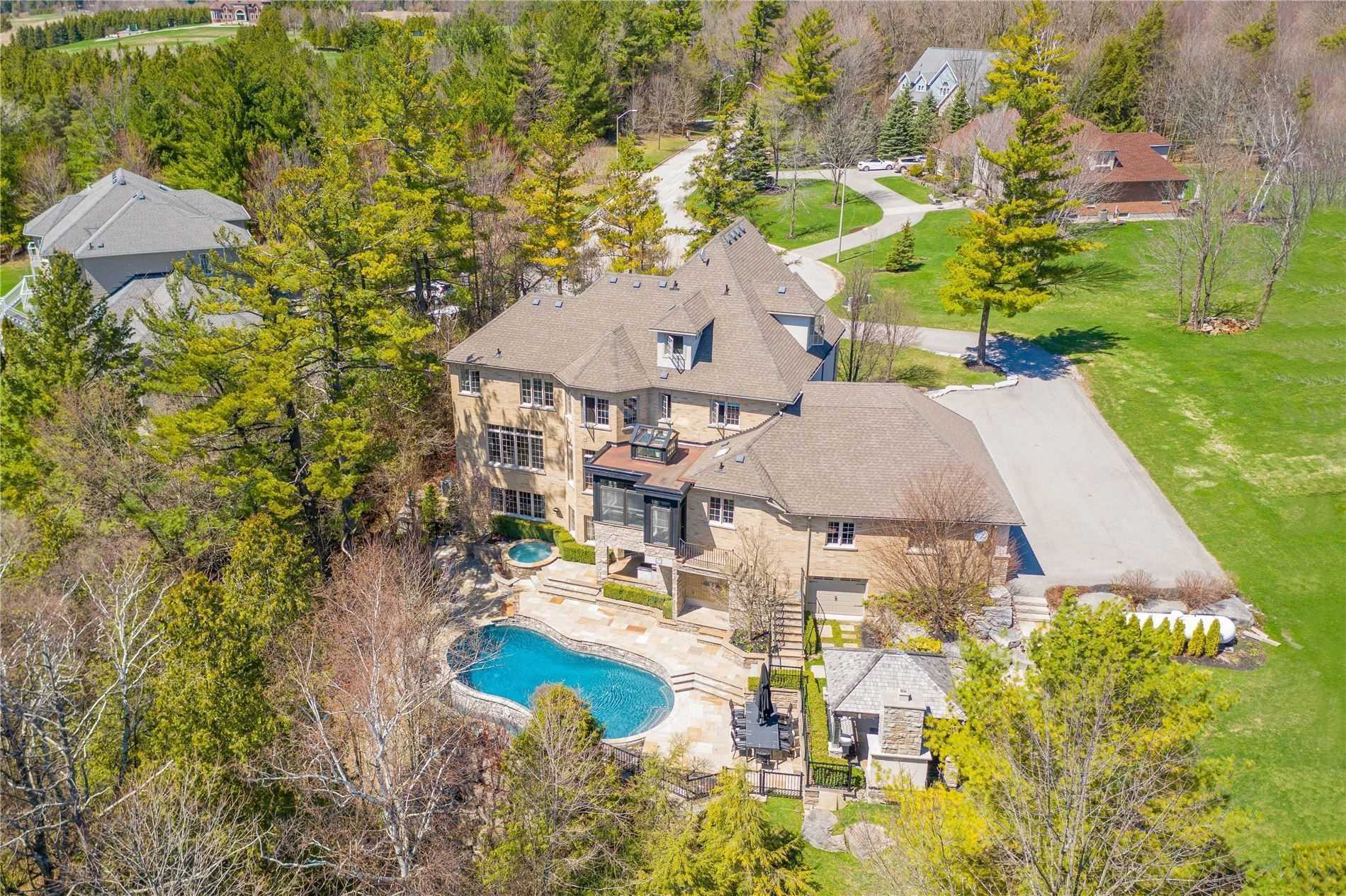 15 Earl Cook Dr